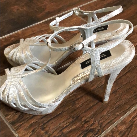 Stilettos - Picture 3 of 3